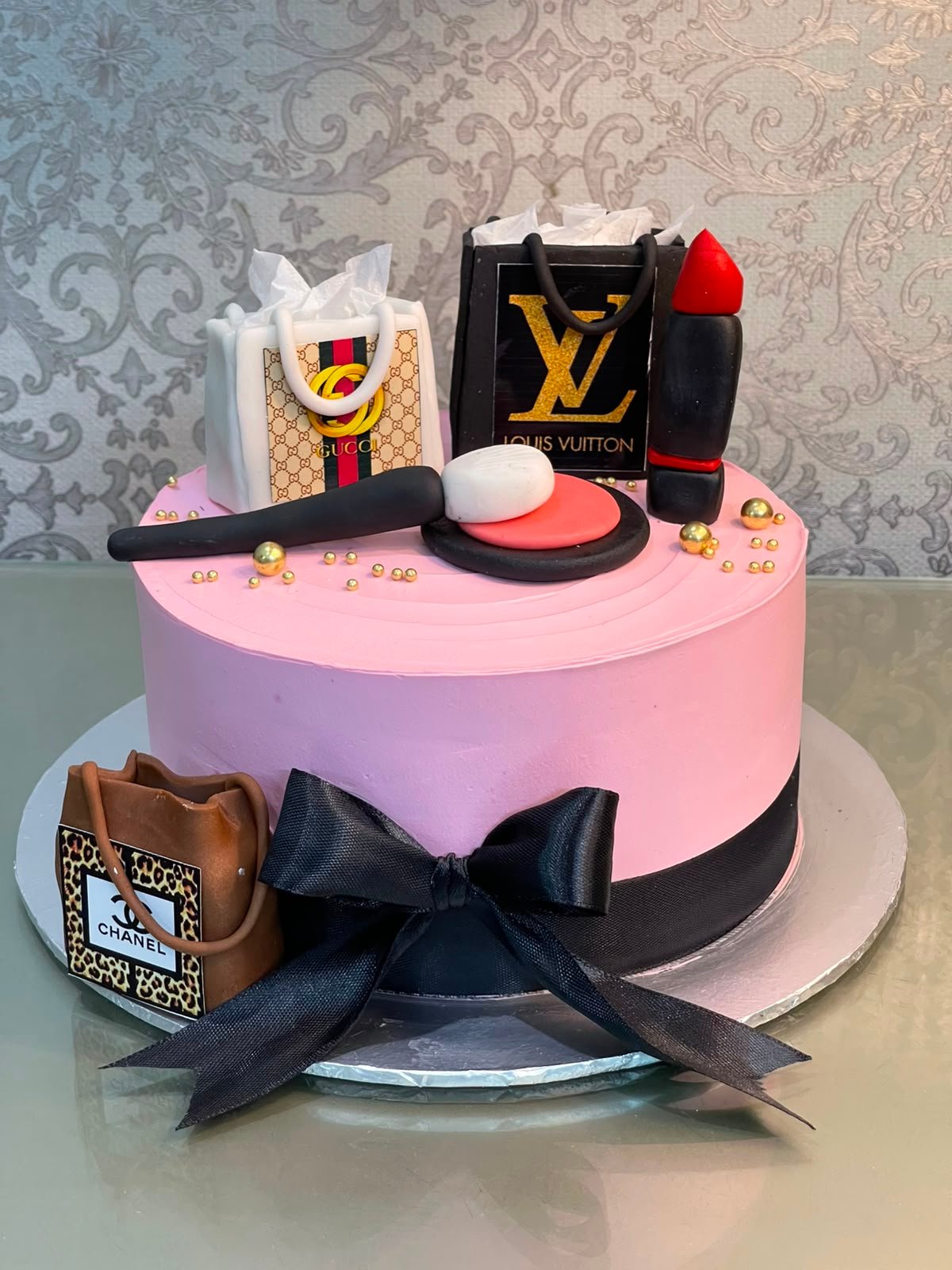Customized cake